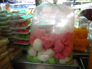 khanom-tuay-foo khanom tuay foo 300x225 Desserts