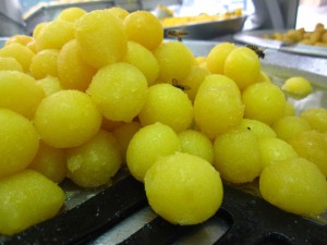 tong-yot tong yot 300x225 Desserts