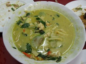 Gaeng Keow Wan Gai (Chicken Green Curry) แกงเขียวหวานไก่