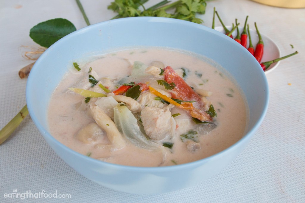 Tom Kha Gai Recipe (วิธีทำ ต้มข่าไก่) - Authentic Thai Style